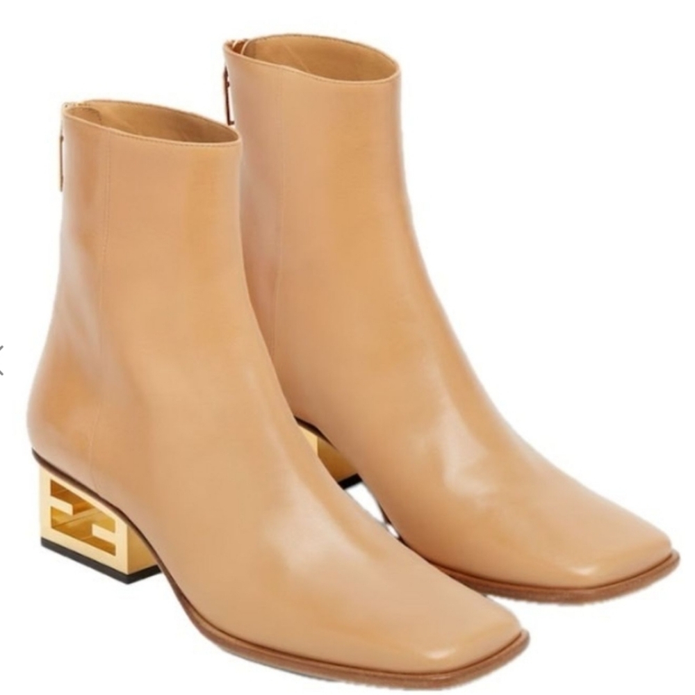 NEW$1,450 Fendi Capretto Baguette Gold Logo Heel Leather Bootie Boots Sz 38 (8) - Picture 3 of 16